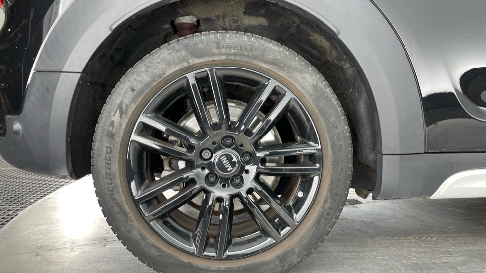 MINI Countryman 1.5 Cooper S E Exclusive ALL4 PHEV 5dr Auto Hatchback - Image 14