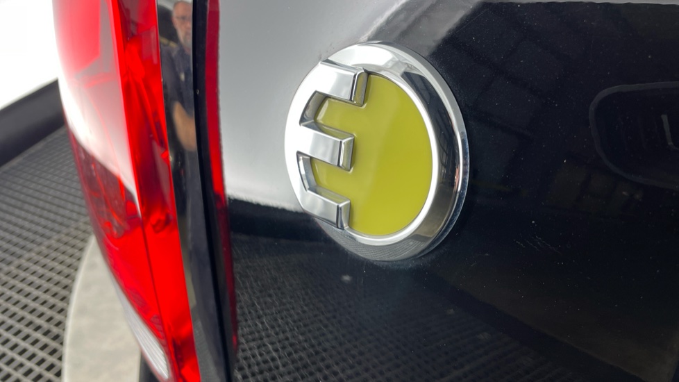 MINI Countryman 1.5 Cooper S E Exclusive ALL4 PHEV 5dr Auto Hatchback - Image 45