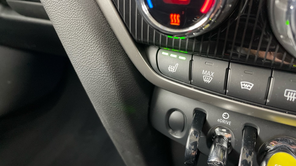 MINI Countryman 1.5 Cooper S E Exclusive ALL4 PHEV 5dr Auto Hatchback - Image 65