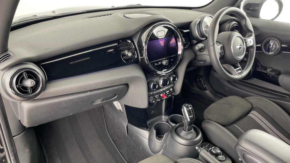 MINI Hatchback 2.0 Cooper S Sport 3dr Auto [Comfort Pack] Petrol Hatchback - Image 7