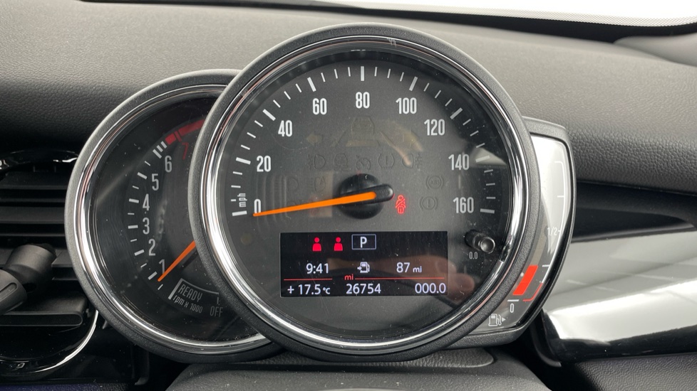 MINI Hatchback 2.0 Cooper S Sport 3dr Auto [Comfort Pack] Petrol Hatchback - Image 9