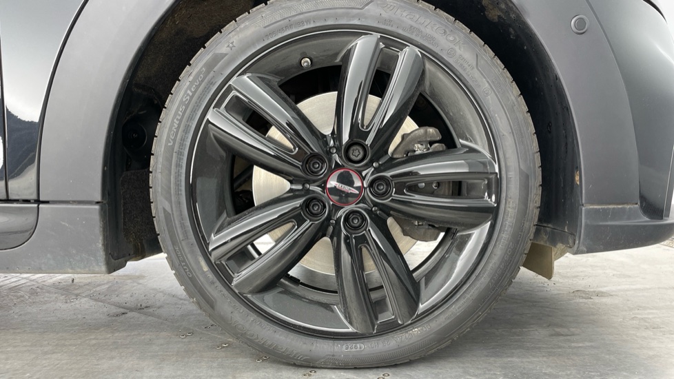 MINI Hatchback 2.0 Cooper S Sport 3dr Auto [Comfort Pack] Petrol Hatchback - Image 14