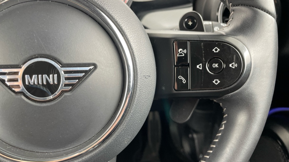 MINI Hatchback 2.0 Cooper S Sport 3dr Auto [Comfort Pack] Petrol Hatchback - Image 18