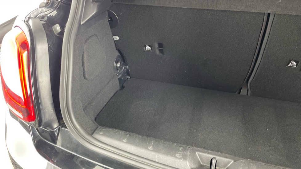 MINI Hatchback 2.0 Cooper S Sport 3dr Auto [Comfort Pack] Petrol Hatchback - Image 33
