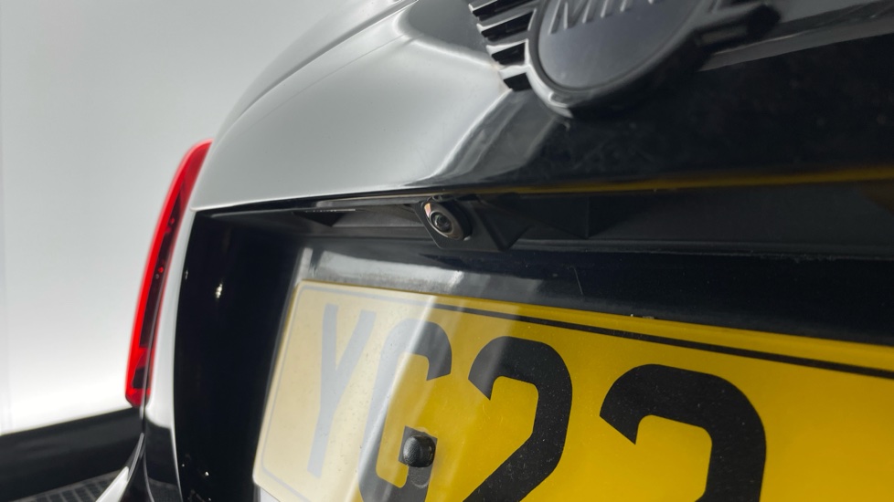 MINI Hatchback 2.0 Cooper S Sport 3dr Auto [Comfort Pack] Petrol Hatchback - Image 36