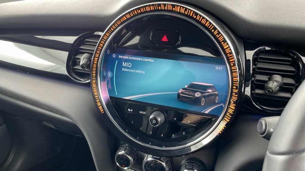 MINI Hatchback 2.0 Cooper S Sport 3dr Auto [Comfort Pack] Petrol Hatchback - Image 51
