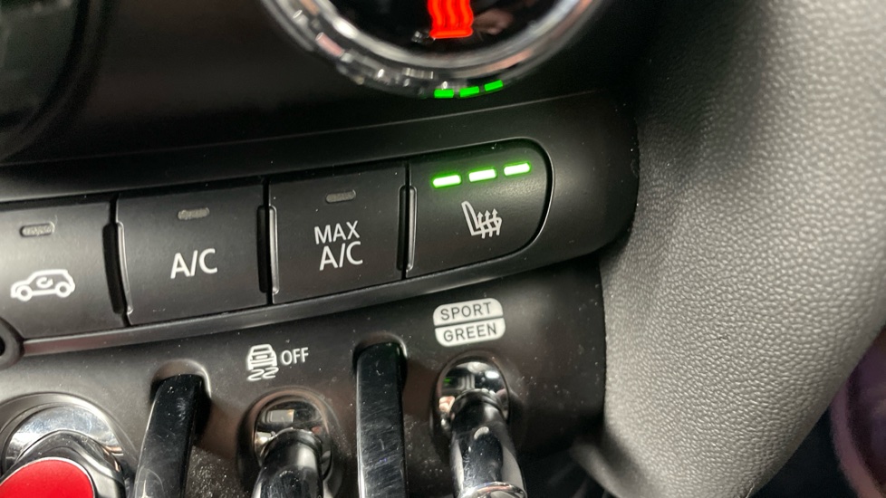 MINI Hatchback 2.0 Cooper S Sport 3dr Auto [Comfort Pack] Petrol Hatchback - Image 53