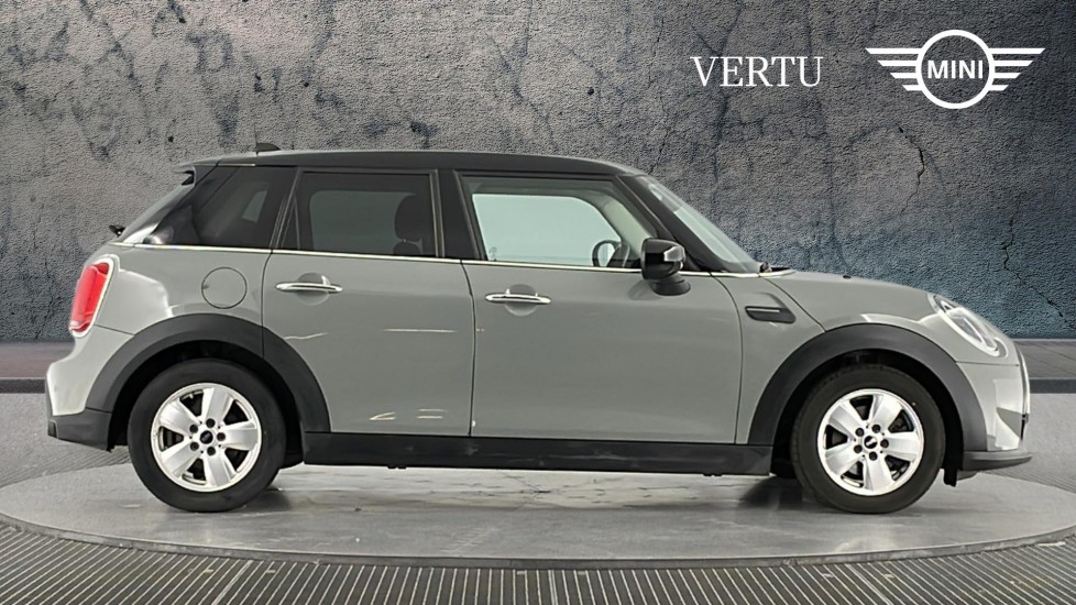 MINI Hatchback 1.5 Cooper Classic 5dr Auto Petrol Hatchback - Image 3
