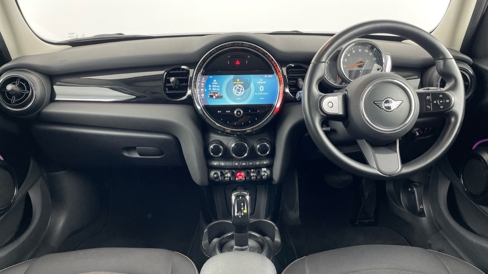 MINI Hatchback 1.5 Cooper Classic 5dr Auto Petrol Hatchback - Image 4