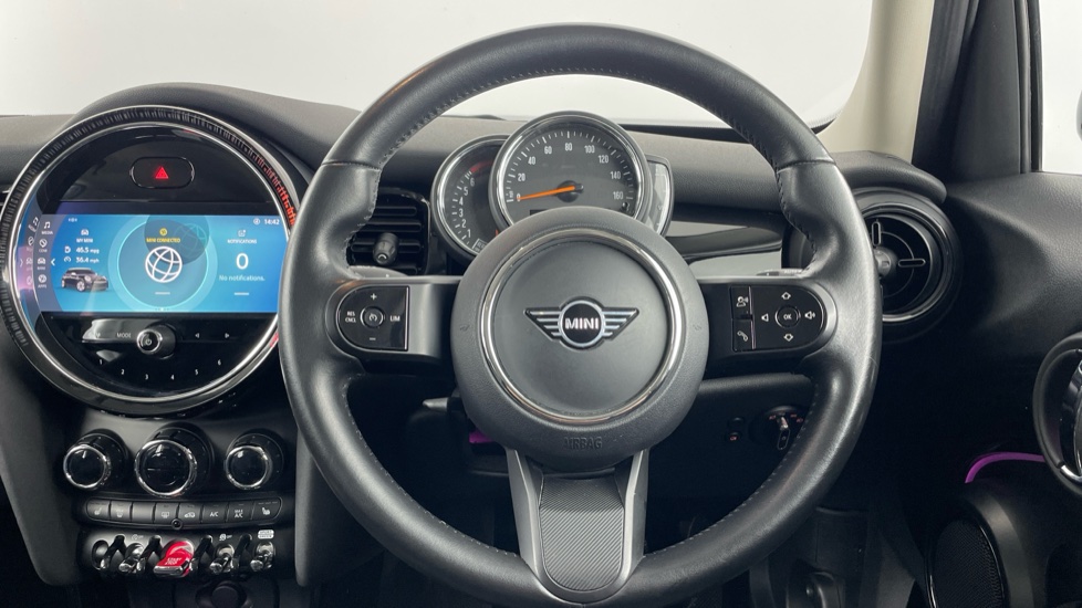 MINI Hatchback 1.5 Cooper Classic 5dr Auto Petrol Hatchback - Image 5