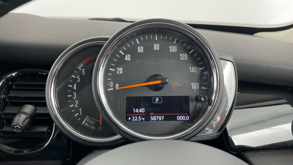 MINI Hatchback 1.5 Cooper Classic 5dr Auto Petrol Hatchback - Image 9