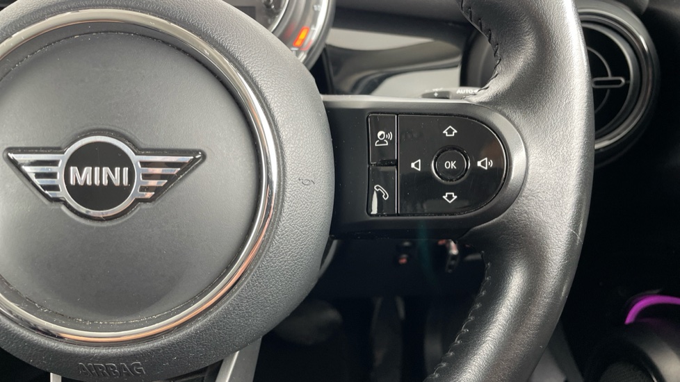 MINI Hatchback 1.5 Cooper Classic 5dr Auto Petrol Hatchback - Image 18