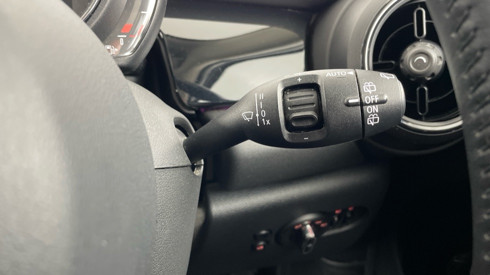MINI Hatchback 1.5 Cooper Classic 5dr Auto Petrol Hatchback - Image 48