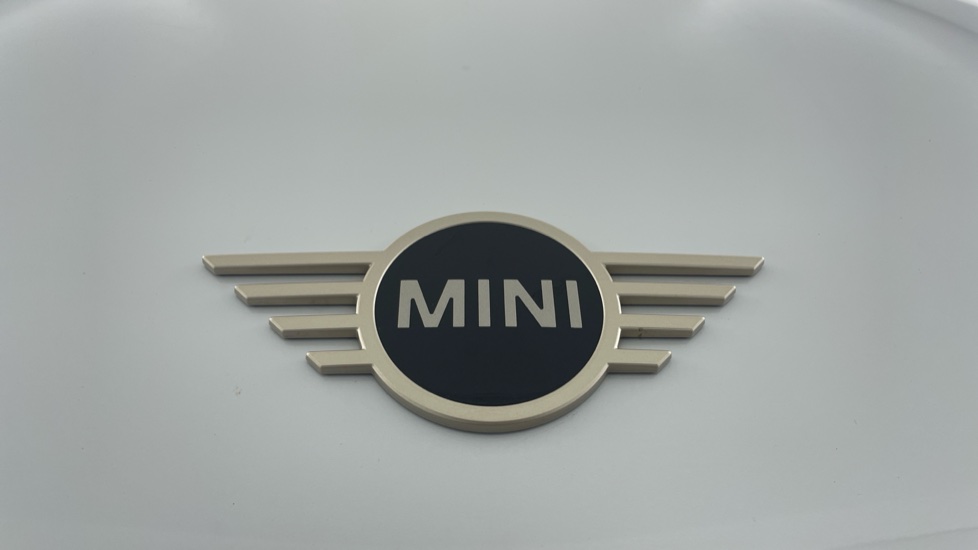 MINI Cooper 2.0 S Classic 3dr Auto Petrol Hatchback - Image 24