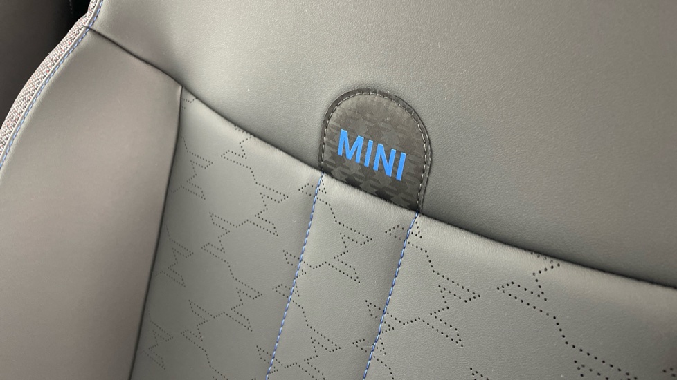MINI Cooper 2.0 S Classic 3dr Auto Petrol Hatchback - Image 29