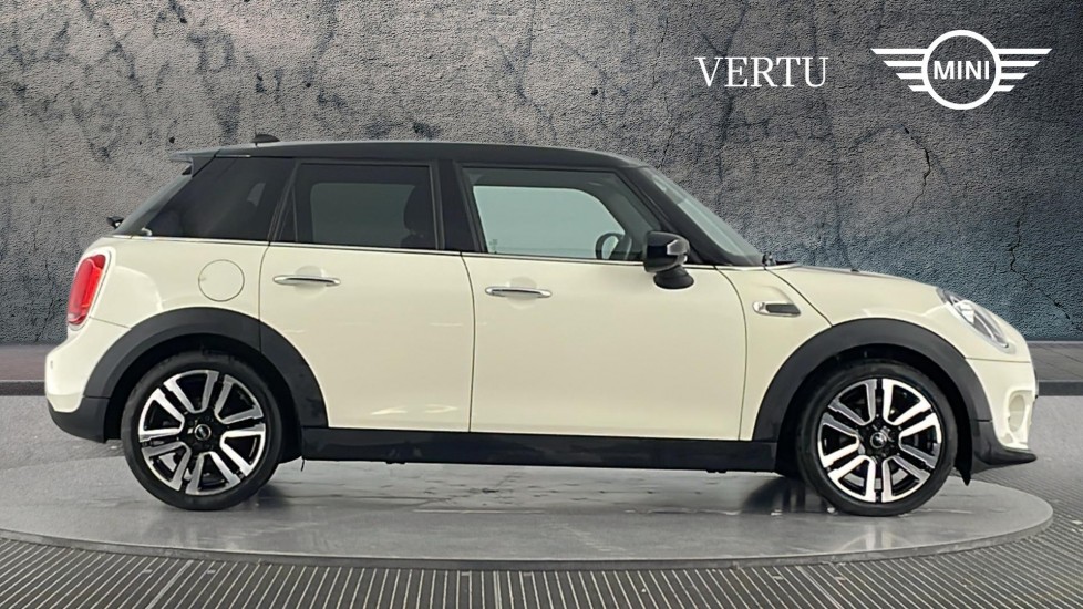 MINI Hatchback 1.5 Cooper Exclusive II 5dr Petrol Hatchback - Image 3