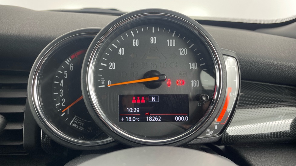 MINI Hatchback 1.5 Cooper Exclusive II 5dr Petrol Hatchback - Image 9