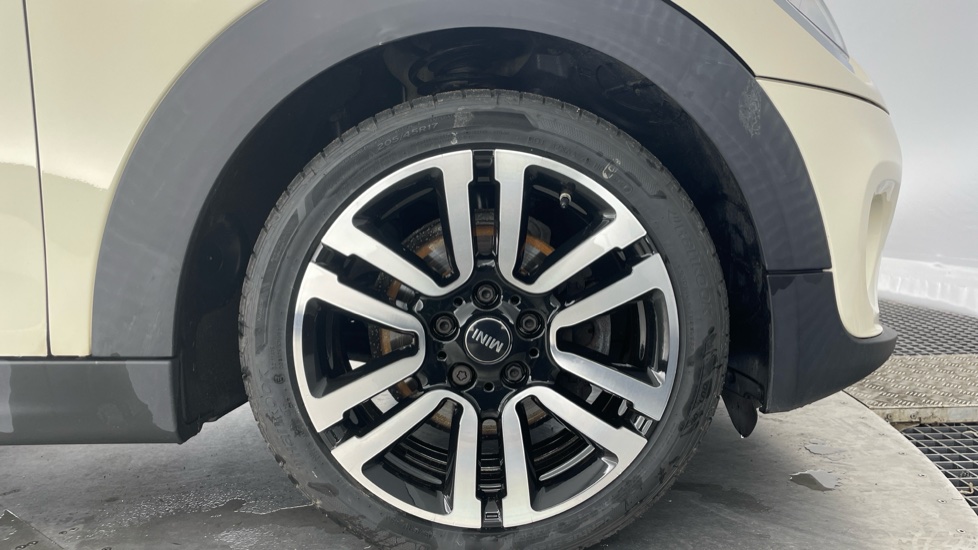 MINI Hatchback 1.5 Cooper Exclusive II 5dr Petrol Hatchback - Image 14