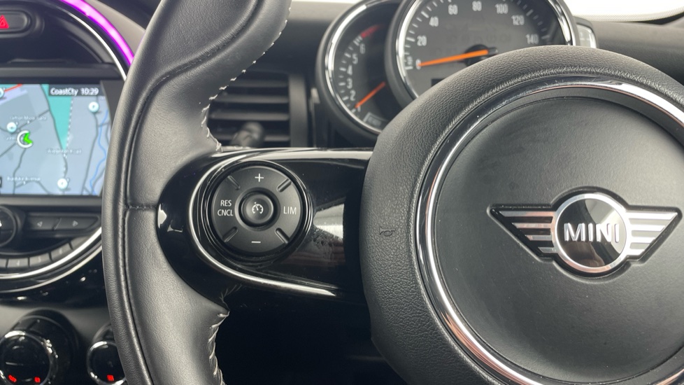 MINI Hatchback 1.5 Cooper Exclusive II 5dr Petrol Hatchback - Image 17