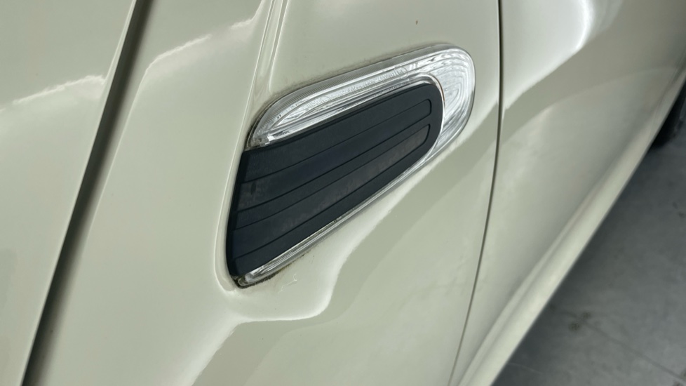 MINI Hatchback 1.5 Cooper Exclusive II 5dr Petrol Hatchback - Image 25