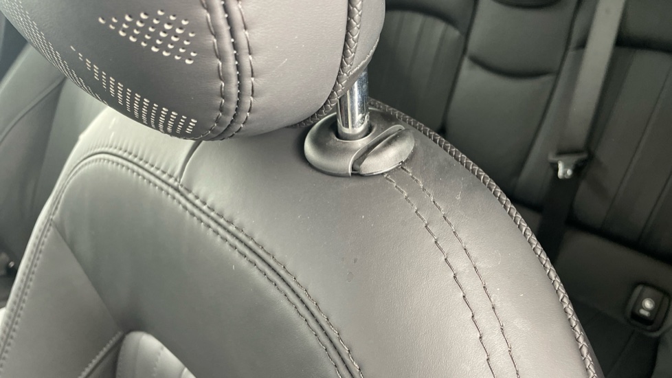 MINI Hatchback 1.5 Cooper Exclusive II 5dr Petrol Hatchback - Image 29