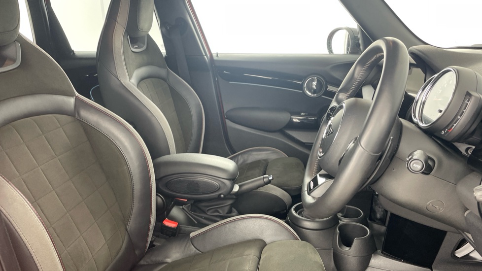 MINI Hatchback 2.0 Cooper S Sport 5dr Auto Petrol Hatchback - Image 11