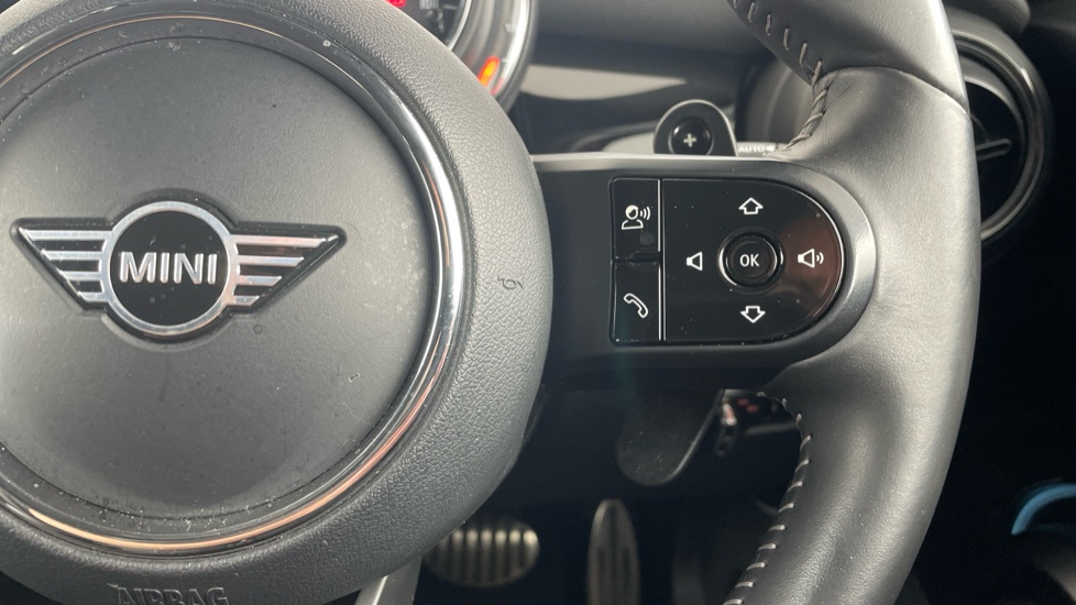 MINI Hatchback 2.0 Cooper S Sport 5dr Auto Petrol Hatchback - Image 18