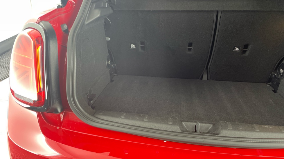 MINI Hatchback 2.0 Cooper S Sport 5dr Auto Petrol Hatchback - Image 39