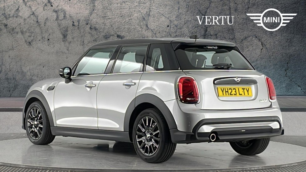 MINI Hatchback 1.5 Cooper Classic Premium 5dr Auto Petrol Hatchback - Image 2