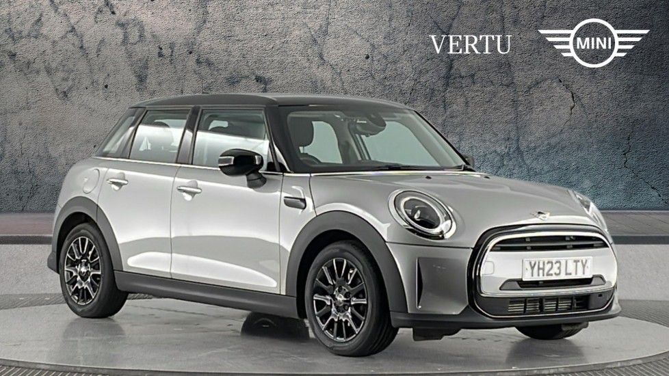 MINI Hatchback 1.5 Cooper Classic Premium 5dr Auto Petrol Hatchback - Image 1