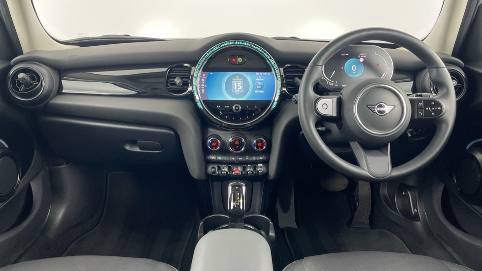 MINI Hatchback 1.5 Cooper Classic Premium 5dr Auto Petrol Hatchback - Image 4