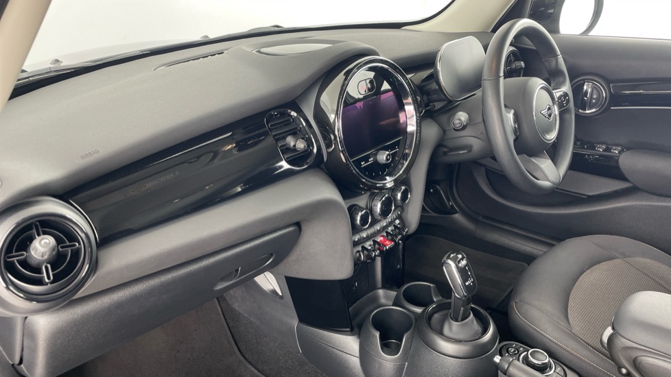 MINI Hatchback 1.5 Cooper Classic Premium 5dr Auto Petrol Hatchback - Image 7