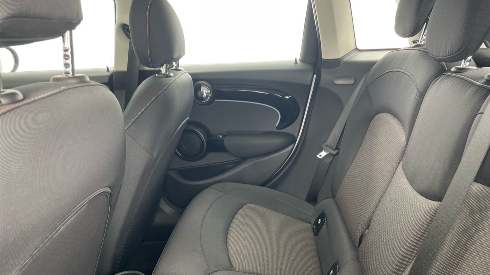 MINI Hatchback 1.5 Cooper Classic Premium 5dr Auto Petrol Hatchback - Image 12