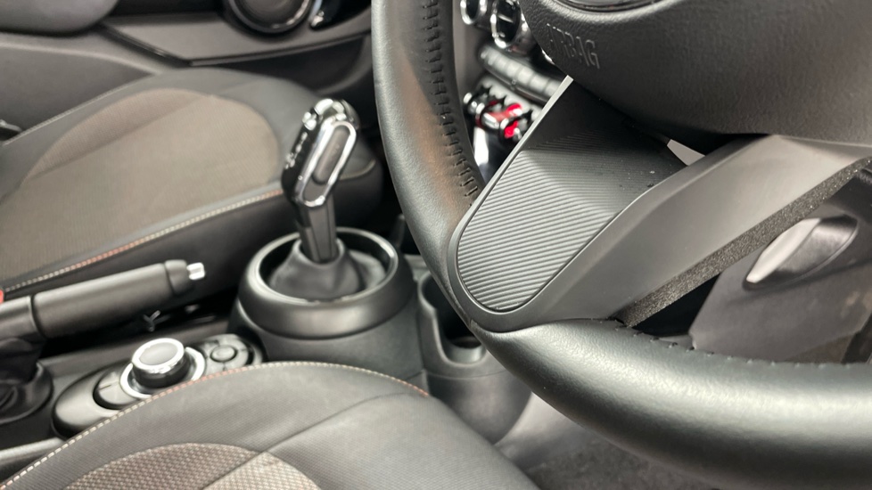 MINI Hatchback 1.5 Cooper Classic Premium 5dr Auto Petrol Hatchback - Image 47