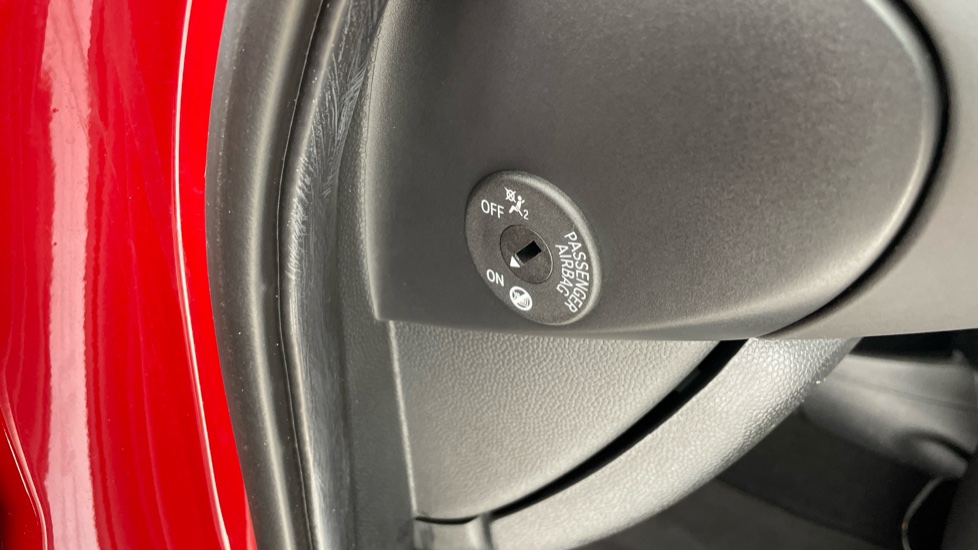 MINI Hatchback 1.5 Cooper Classic 5dr Auto Petrol Hatchback - Image 29