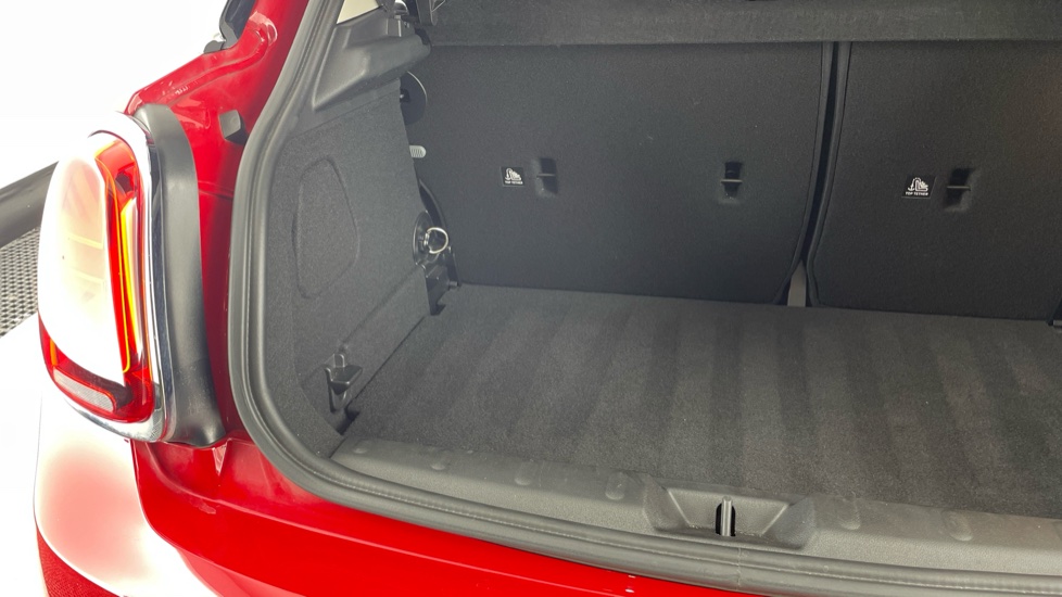 MINI Hatchback 1.5 Cooper Classic 5dr Auto Petrol Hatchback - Image 35