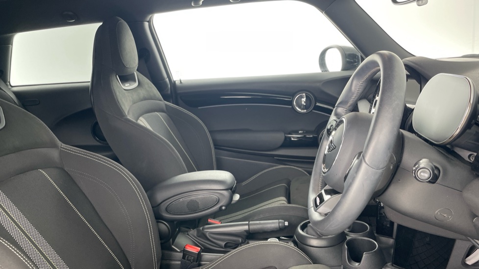 MINI Hatchback 1.5 Cooper Sport 3dr Auto Petrol Hatchback - Image 11