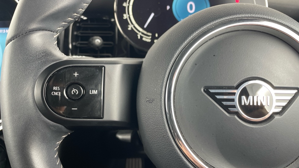 MINI Hatchback 1.5 Cooper Sport 3dr Auto Petrol Hatchback - Image 17