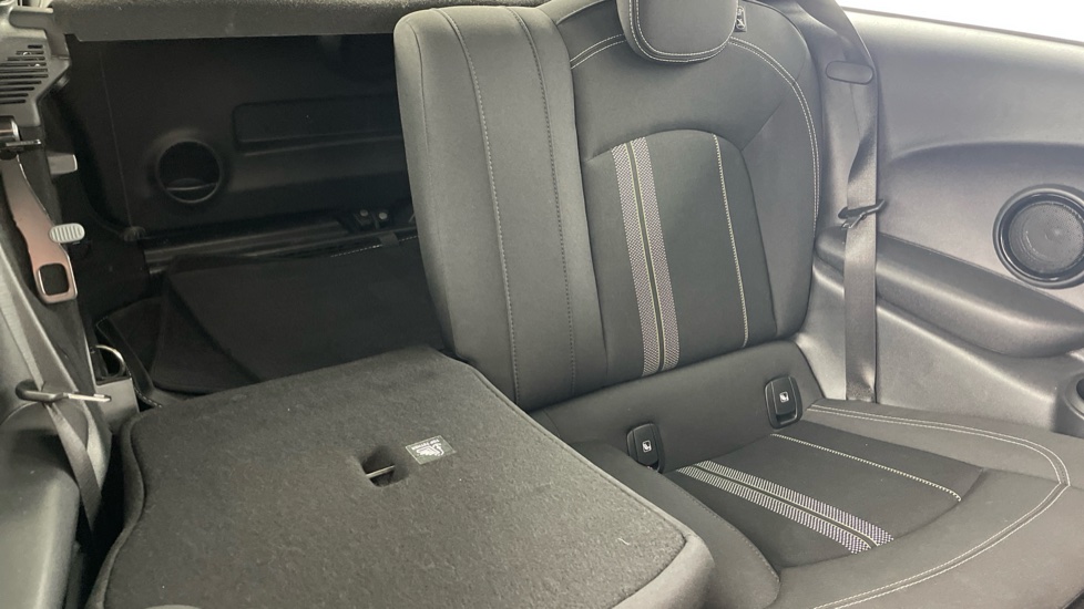 MINI Hatchback 1.5 Cooper Sport 3dr Auto Petrol Hatchback - Image 51