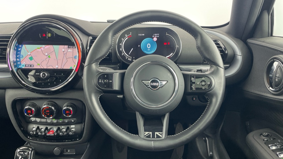 MINI Clubman 1.5 Cooper Exclusive Premium 6dr Auto Petrol Estate - Image 5