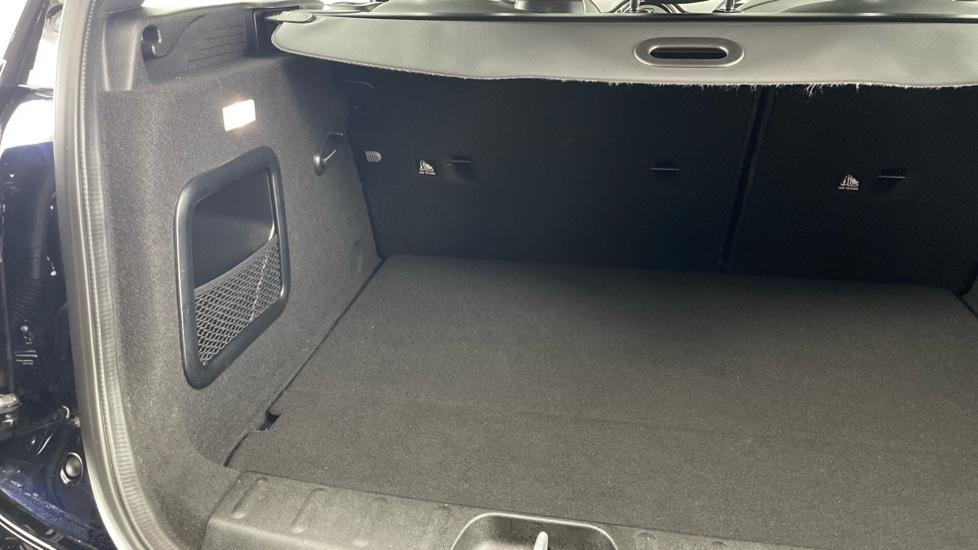 MINI Clubman 1.5 Cooper Exclusive Premium 6dr Auto Petrol Estate - Image 39