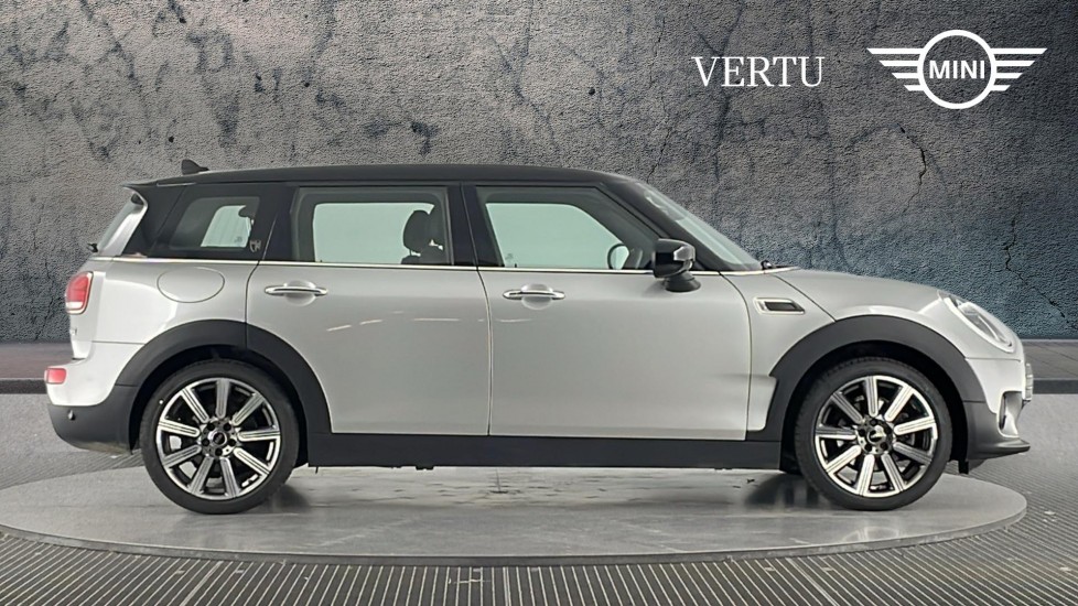 MINI Clubman 1.5 Cooper Exclusive Premium 6dr Auto Petrol Estate - Image 3