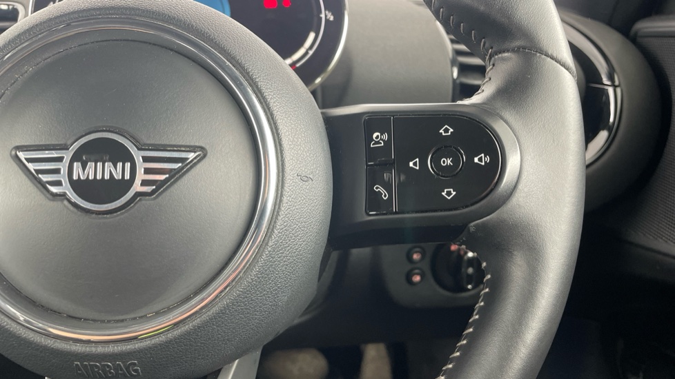 MINI Clubman 1.5 Cooper Exclusive Premium 6dr Auto Petrol Estate - Image 18