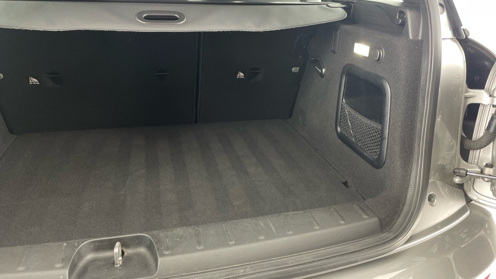 MINI Clubman 1.5 Cooper Exclusive Premium 6dr Auto Petrol Estate - Image 38