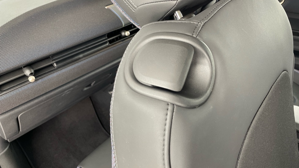 MINI Cooper 1.5 C Classic 3dr Auto Petrol Hatchback - Image 30