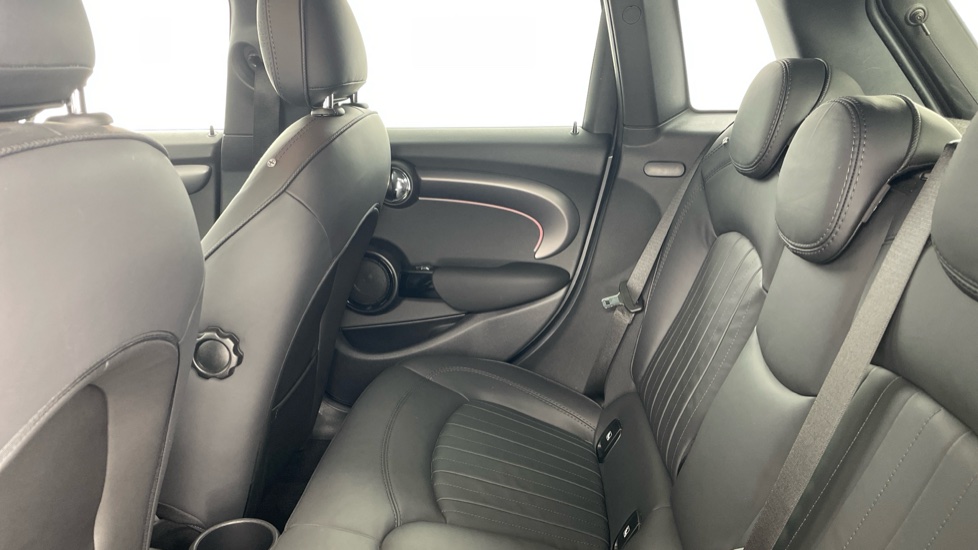 MINI Hatchback 1.5 Cooper Exclusive 5dr Auto [Comfort/Nav Pack] Petrol Hatchback - Image 12