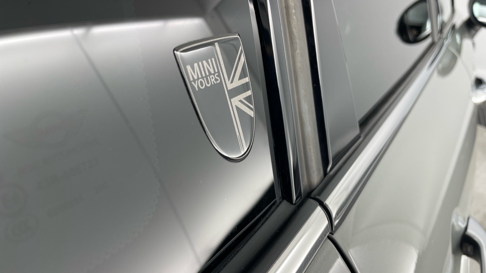 MINI Hatchback 1.5 Cooper Exclusive 5dr Auto [Comfort/Nav Pack] Petrol Hatchback - Image 45