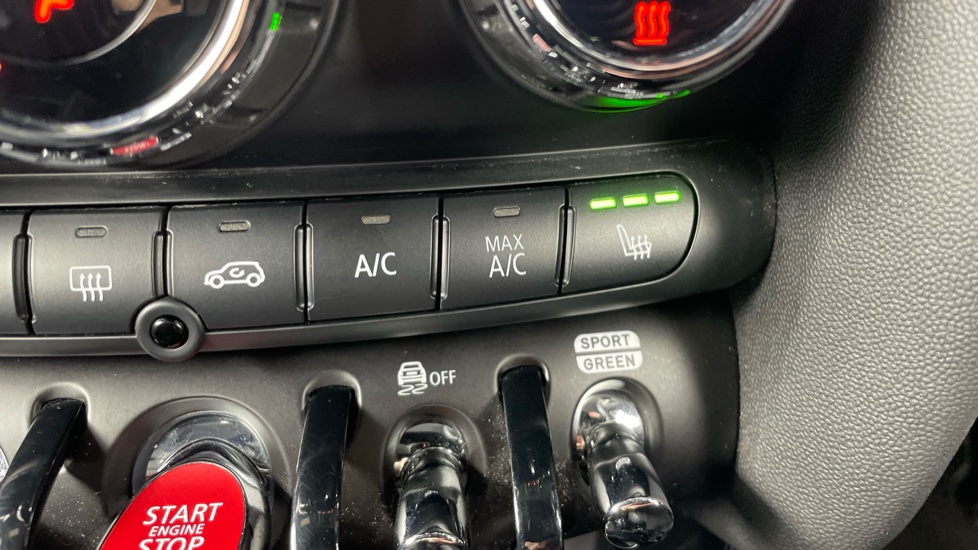 MINI Hatchback 1.5 Cooper Exclusive 5dr Auto [Comfort/Nav Pack] Petrol Hatchback - Image 62