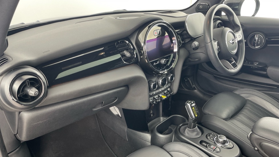 MINI Hatchback 135kW Cooper S Level 3 33kWh 3dr Auto Electric Hatchback - Image 7