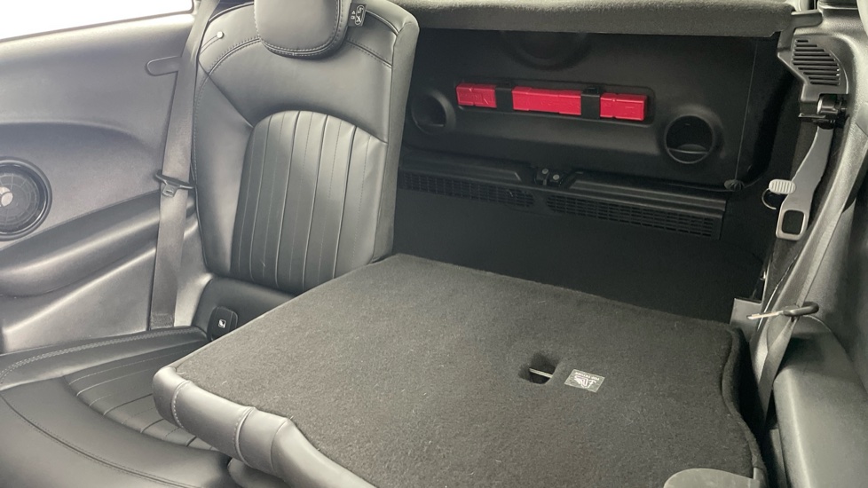 MINI Hatchback 135kW Cooper S Level 3 33kWh 3dr Auto Electric Hatchback - Image 40